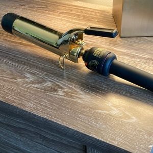 Hot Tools 1.5 inch curling iron